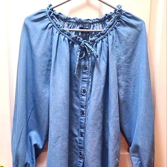 Ana- A New Approach Trumpet Sleeve Denim Blouse Size XL - Picture 1 of 5